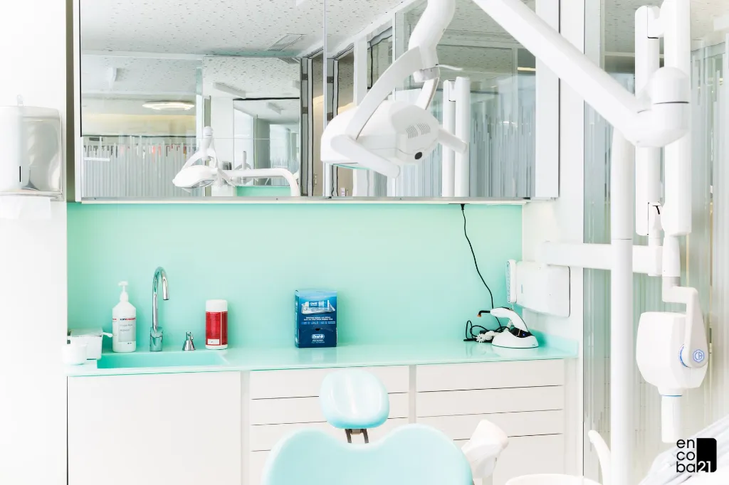 GABINETES  DENTALES.webp