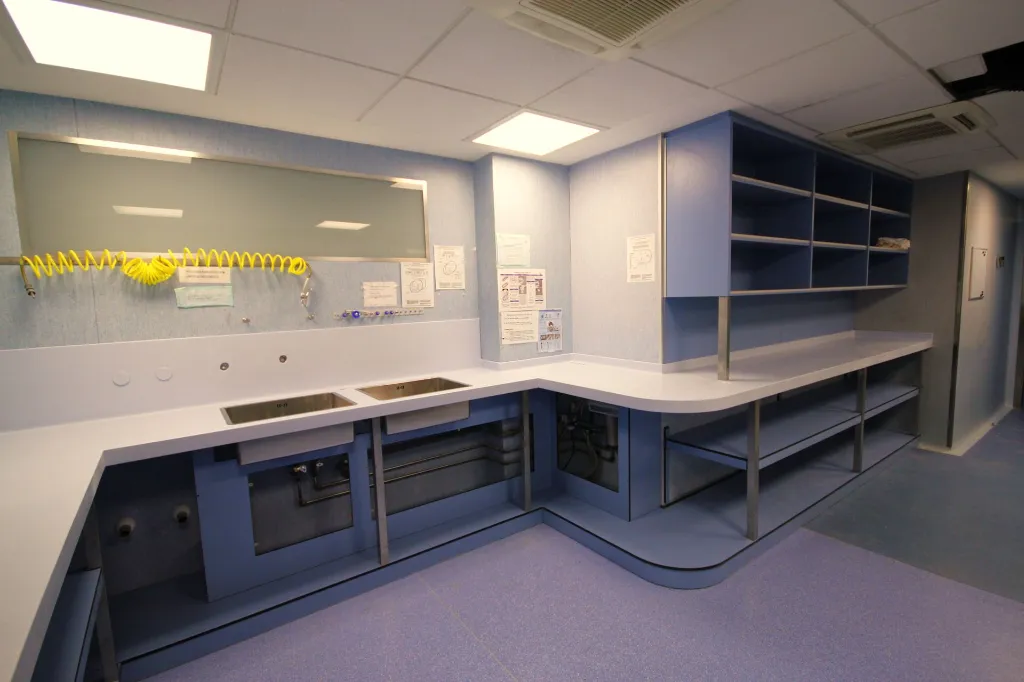 SALAS ESTERILIZACIÓN.webp