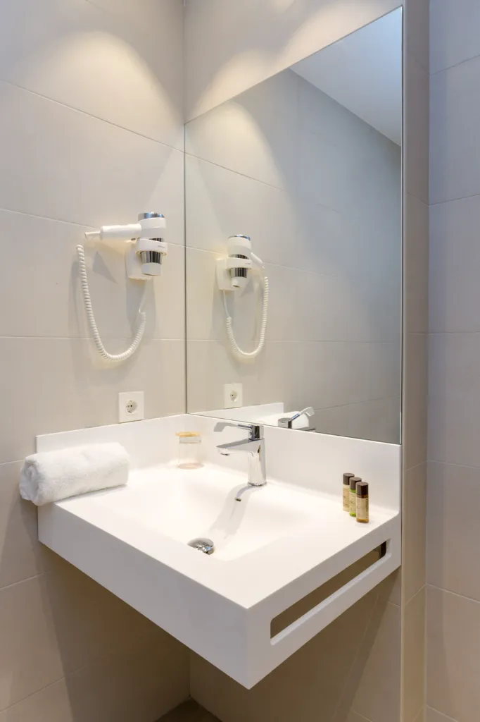 LAVABOS HABITACIONES.webp